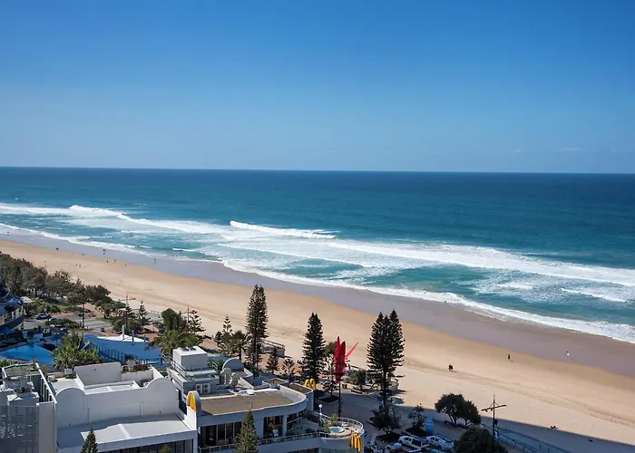 Allunga Stunning Beach Side Apartment